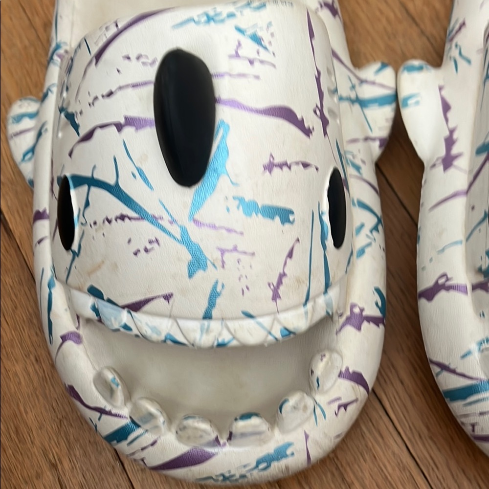 Men’s Shark Design Slip-On Shoes - Multicolor - Picture 2 of 5
